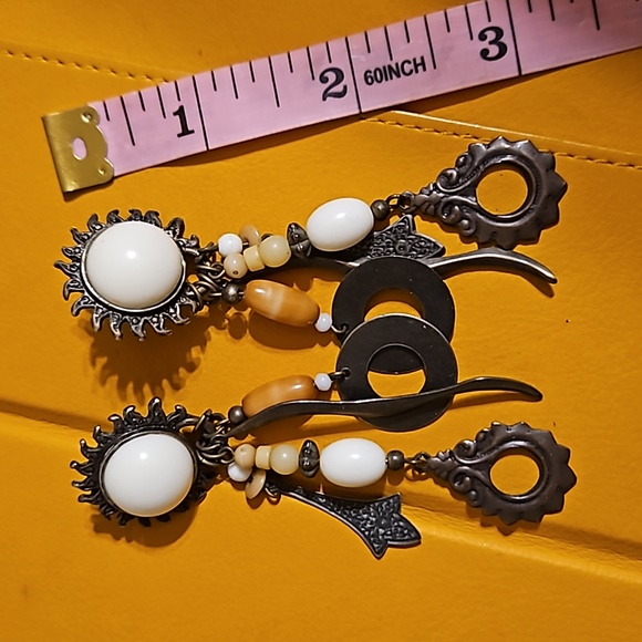 Source Unknown Jewelry - Sun Dangle Earrings  Must look